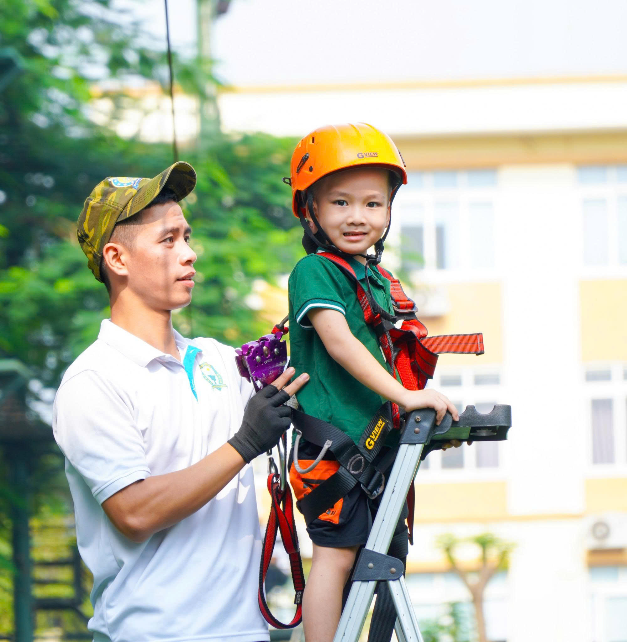 CÙNG SONG BẰNG VIỆT MỸ CHẠM VÀO SẮC MÀU VĂN HÓA VIỆT NAM